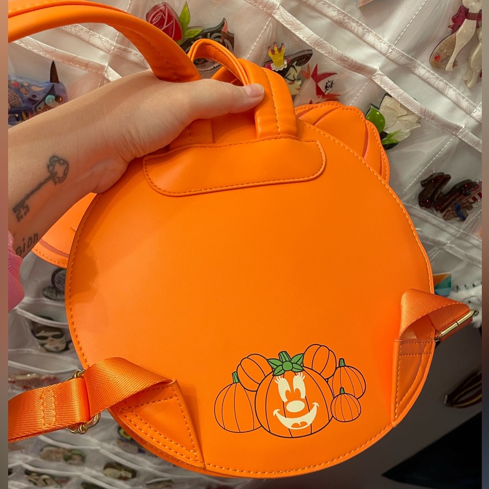 NWOT Loungefly Minnie Pumpkin Backpack+wallet SET - Picture 9 of 16